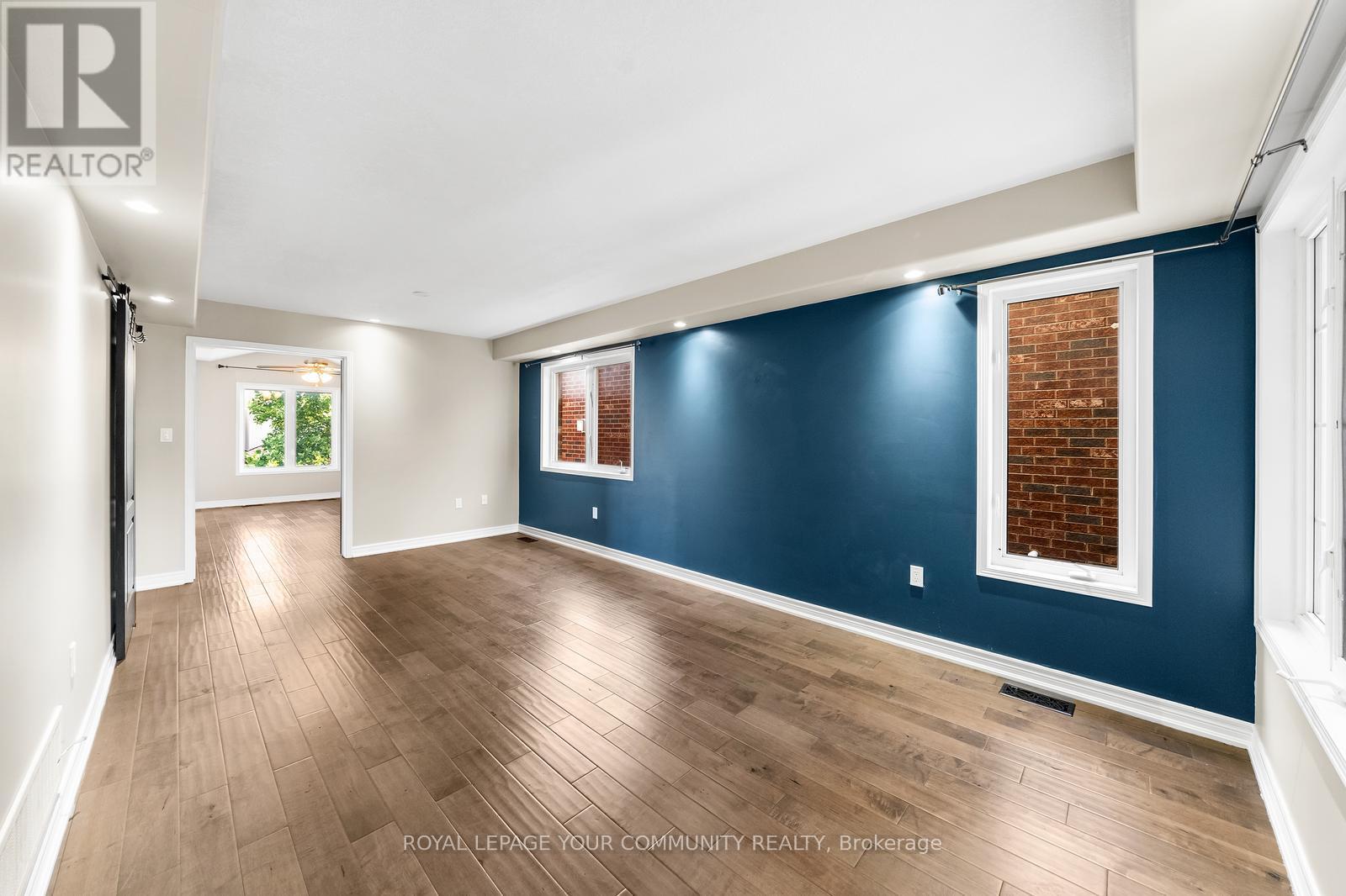 Upper - 1821 Lamstone Street, Innisfil, Ontario  L9S 4Z9 - Photo 5 - N12594442