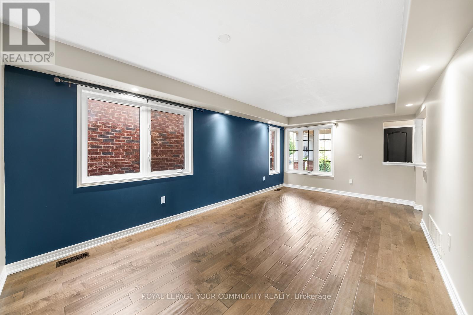 Upper - 1821 Lamstone Street, Innisfil, Ontario  L9S 4Z9 - Photo 7 - N12594442