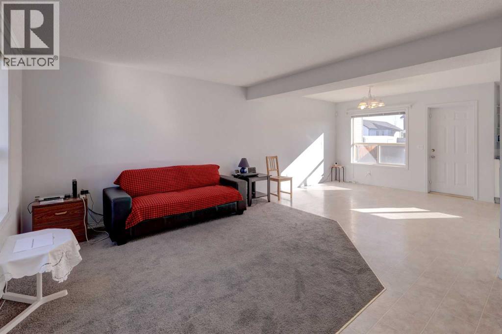 179 Saddlemead Green Ne, Calgary, Alberta T3J 4M8 - Photo 2 - A2259525