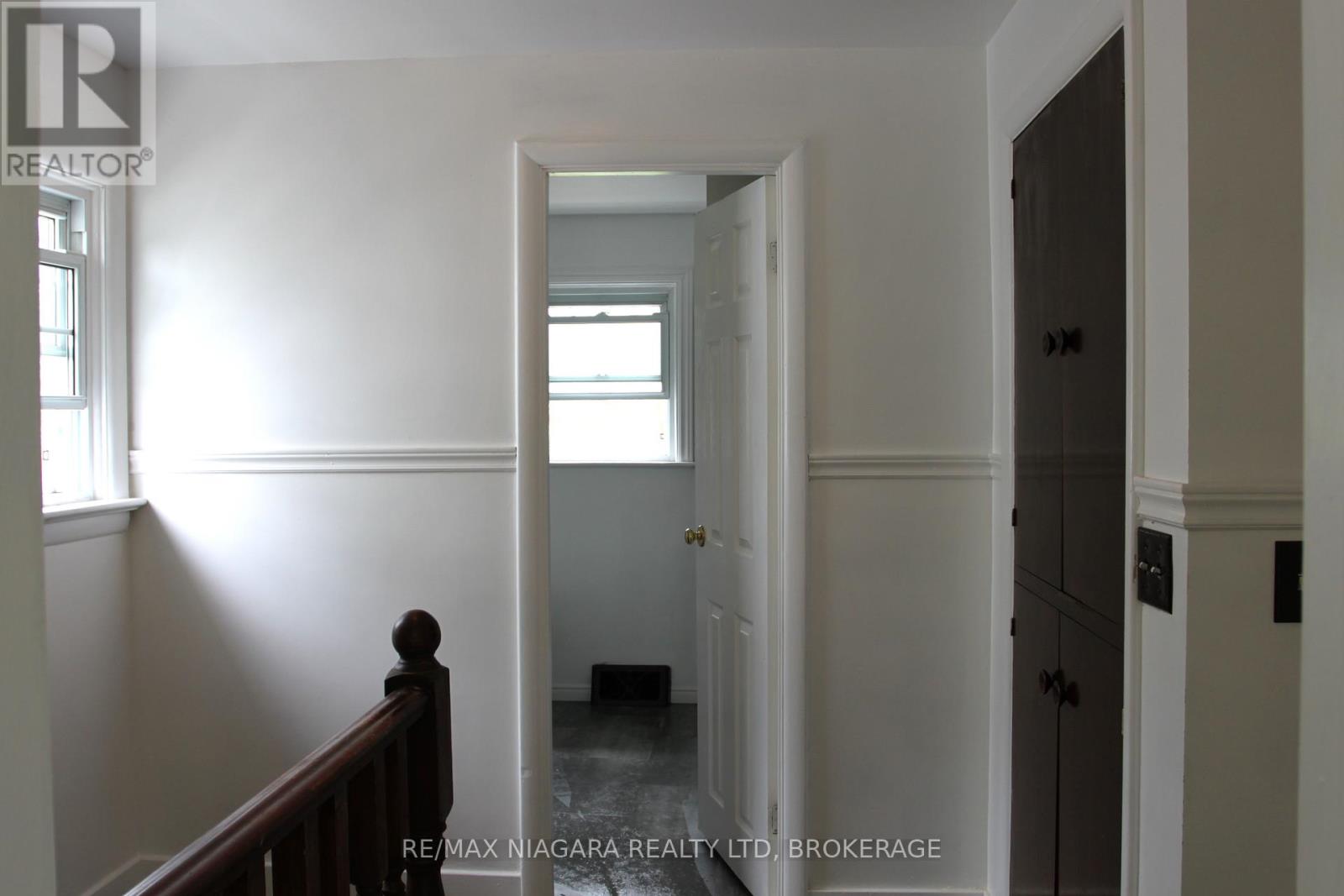 21 Highland Avenue, Fort Erie, Ontario L2A 2X6 - Photo 22 - X12313299