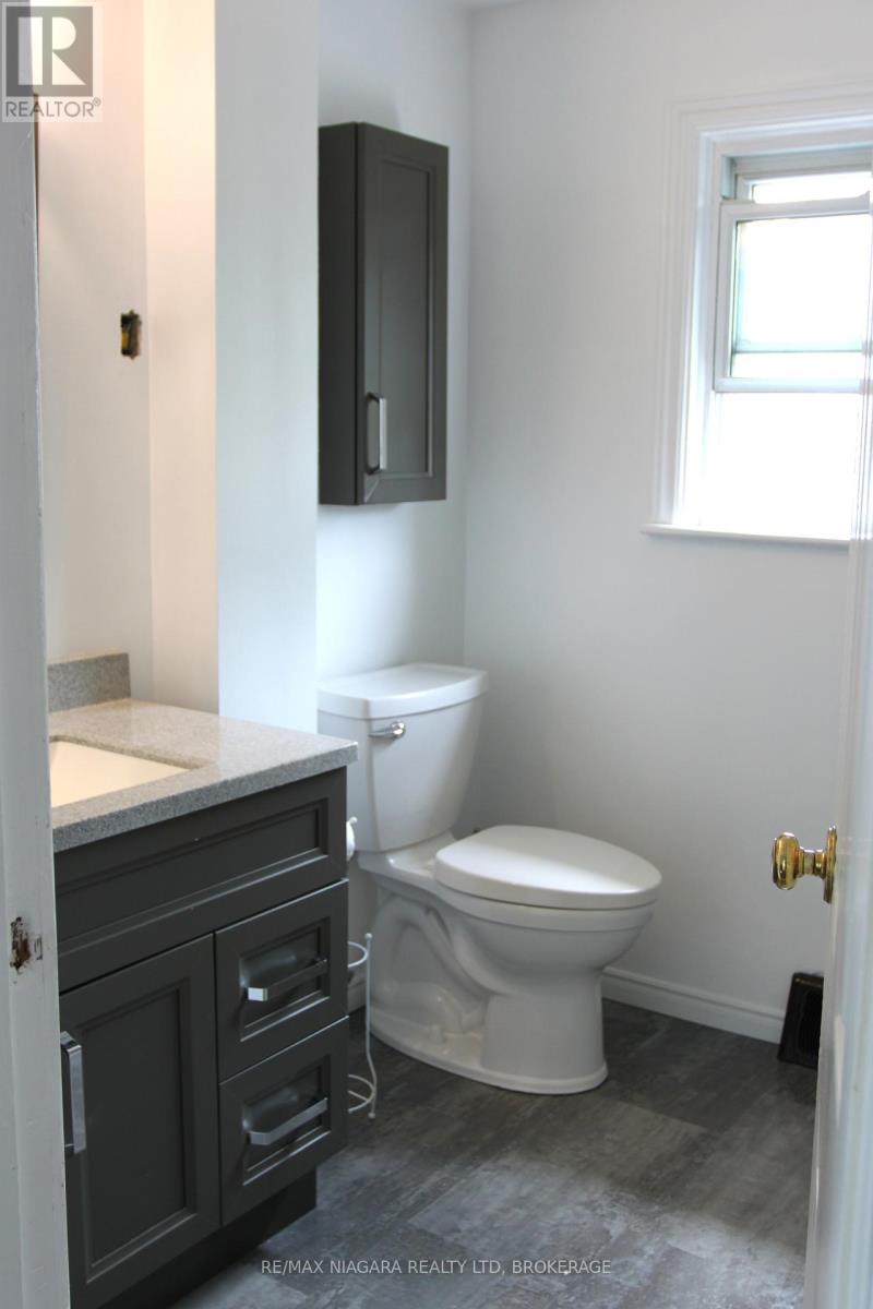 21 Highland Avenue, Fort Erie, Ontario L2A 2X6 - Photo 37 - X12313299