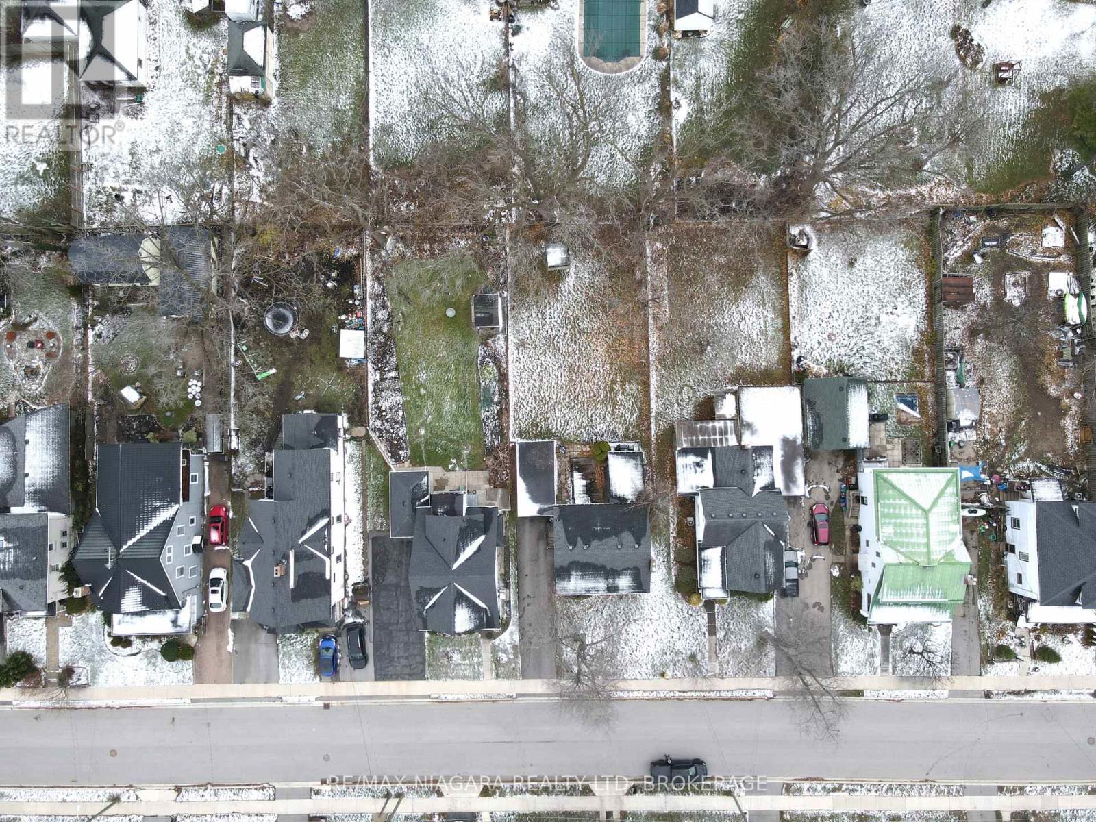 21 Highland Avenue, Fort Erie, Ontario L2A 2X6 - Photo 46 - X12313299