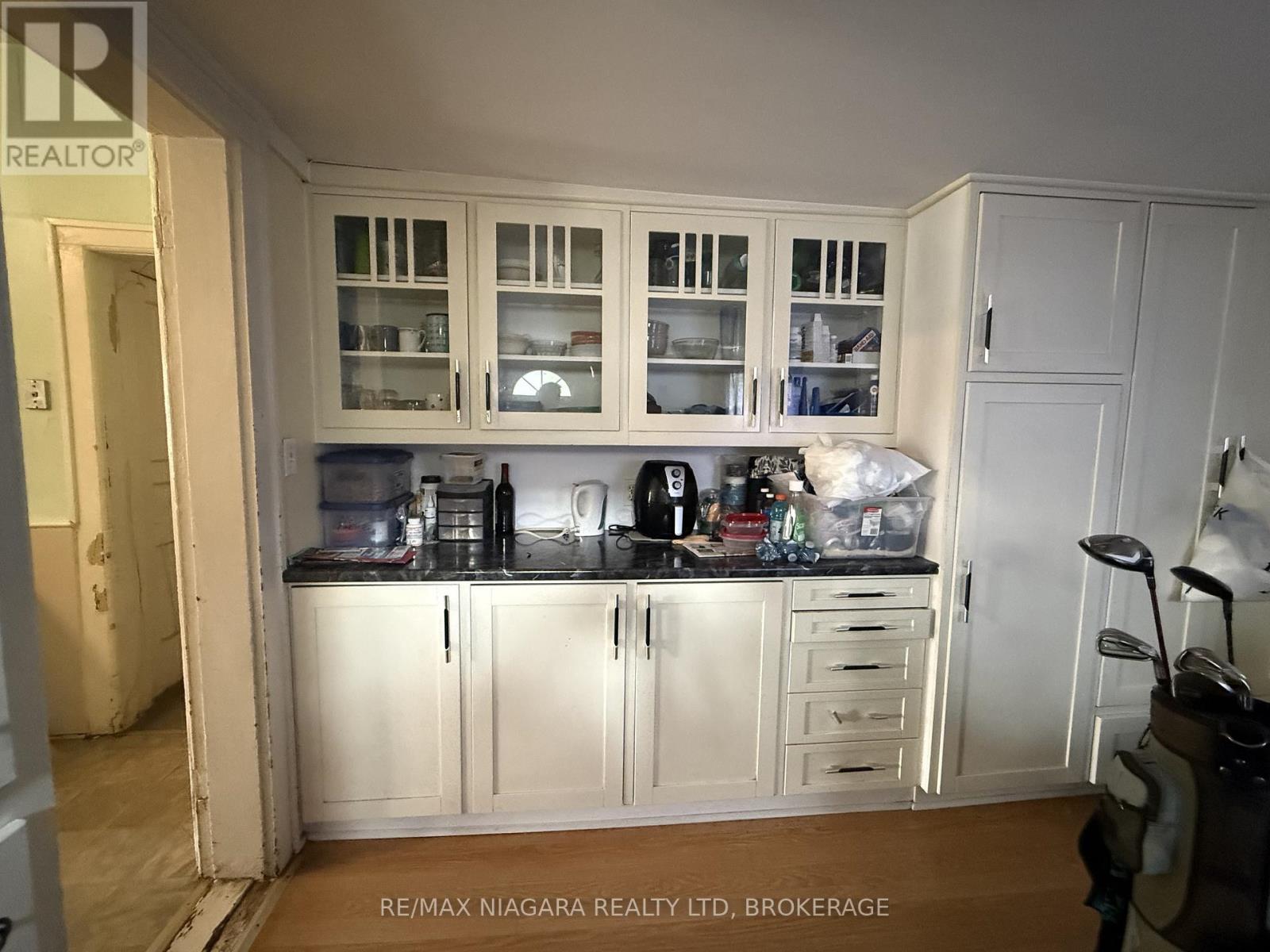 35 Forsythe Street, Fort Erie, Ontario  L2A 1X1 - Photo 11 - X12326566