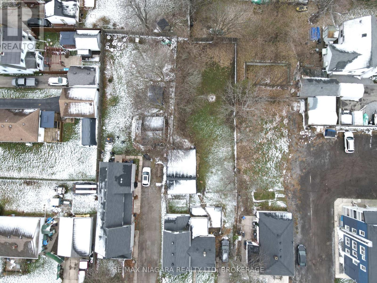 35 Forsythe Street, Fort Erie, Ontario  L2A 1X1 - Photo 16 - X12326566