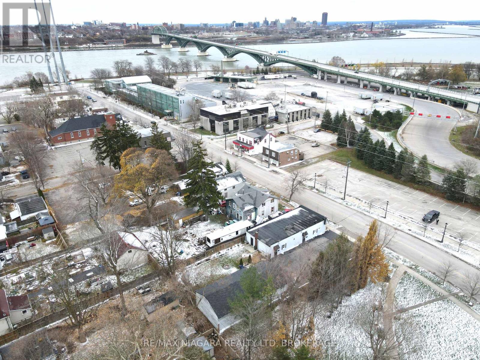 61 Queen Street, Fort Erie, Ontario  L2A 1T7 - Photo 37 - X12373939