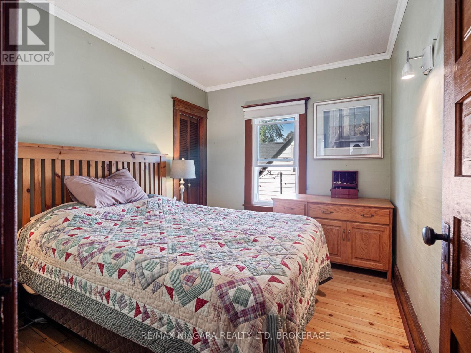 18 Emerick Avenue, Fort Erie, Ontario  L2A 2W3 - Photo 18 - X12434949