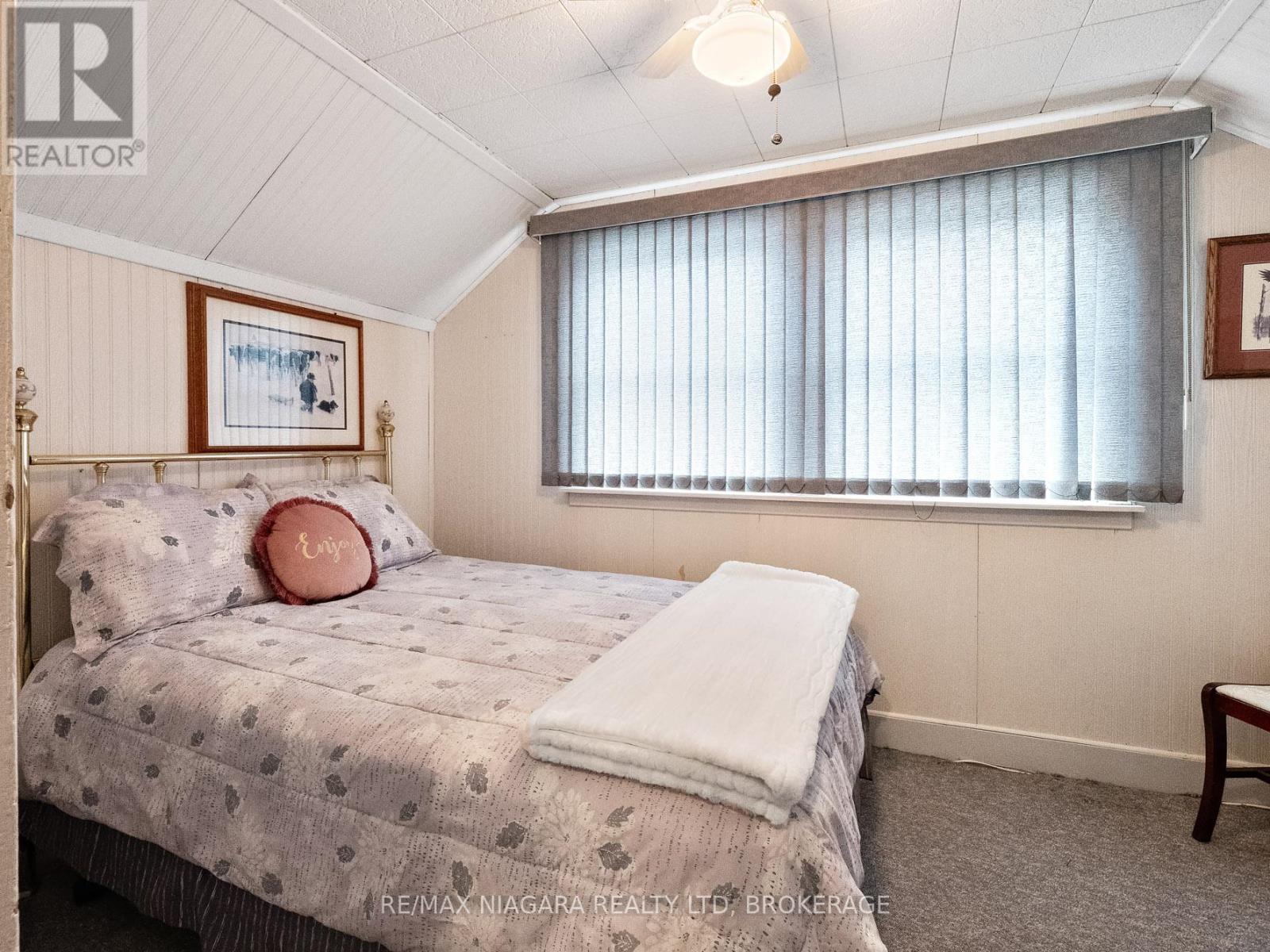 207 Gilmore Road, Fort Erie, Ontario L2A 2M2 - Photo 19 - X12067033