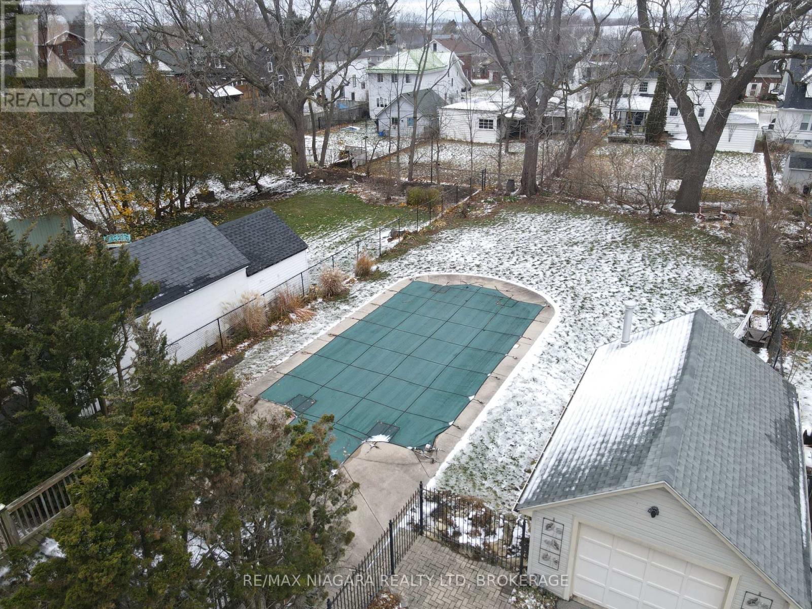 18 Emerick Avenue, Fort Erie, Ontario  L2A 2W3 - Photo 28 - X12434949