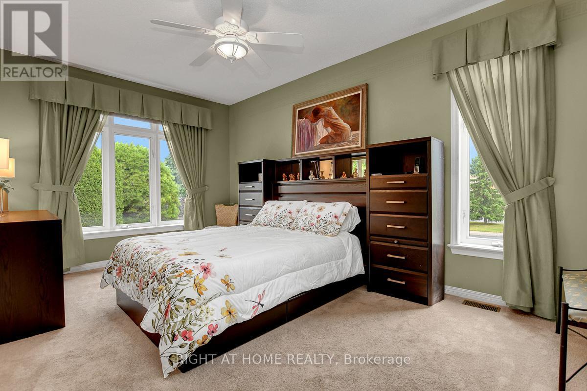 36 Sable Run Drive, Ottawa, Ontario  K2S 1W8 - Photo 14 - X12594554