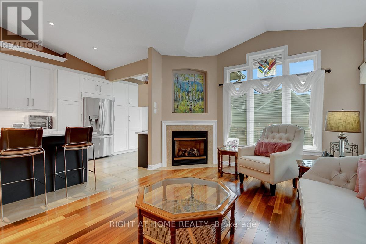 36 Sable Run Drive, Ottawa, Ontario  K2S 1W8 - Photo 7 - X12594554