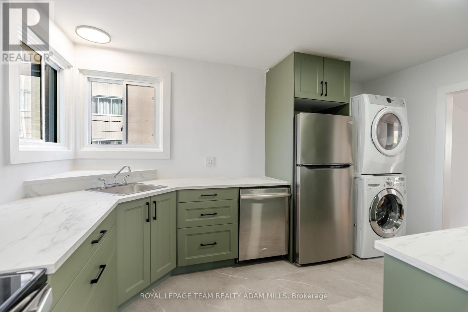 B - 1487 Morisset Avenue, Ottawa, Ontario  K1Z 8H2 - Photo 6 - X12594610