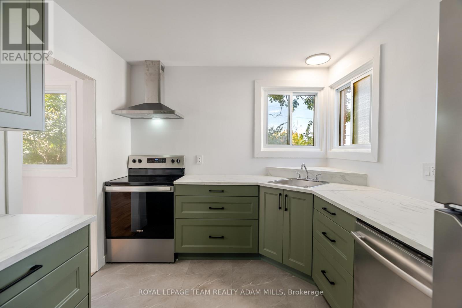 B - 1487 Morisset Avenue, Ottawa, Ontario  K1Z 8H2 - Photo 8 - X12594610