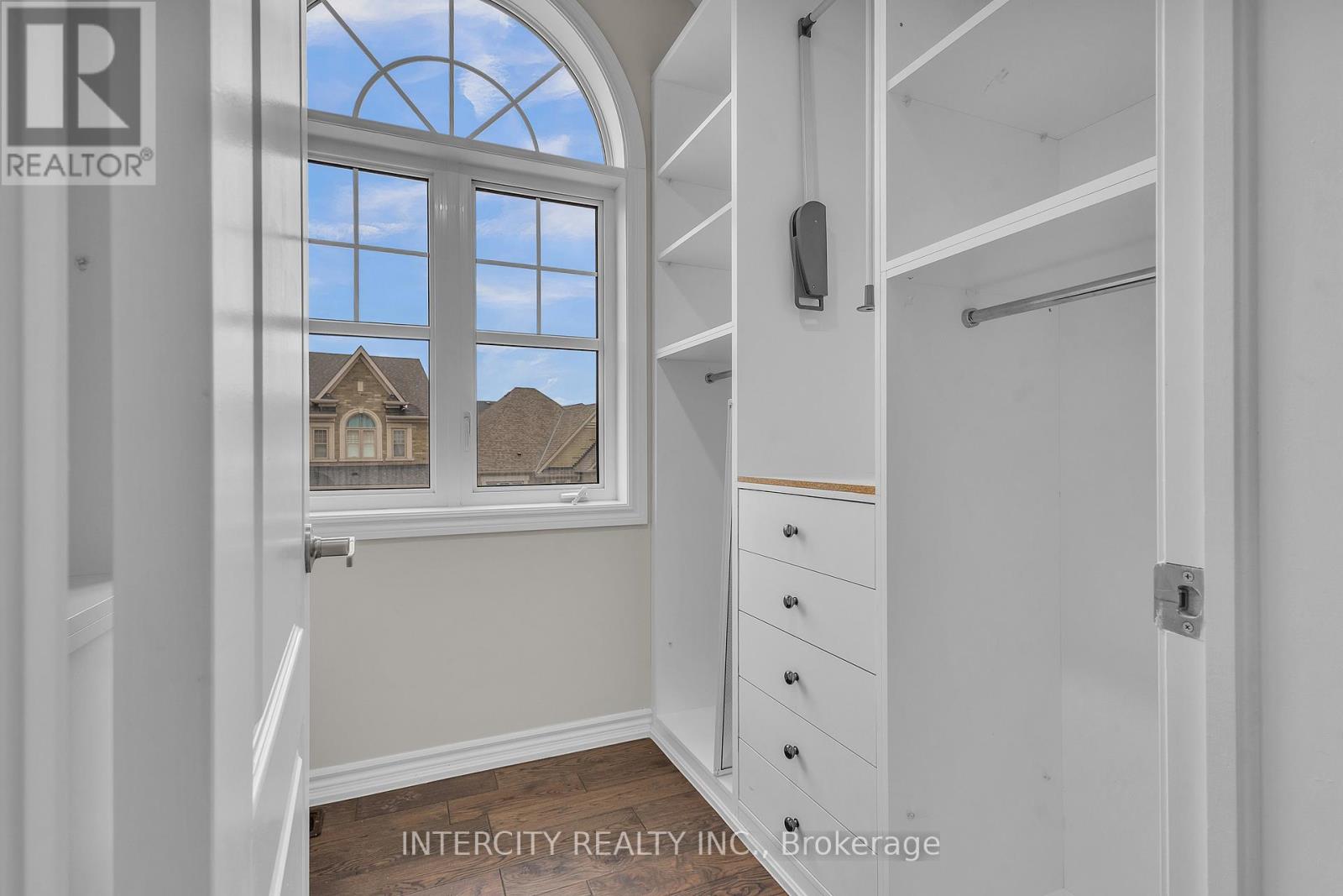 45 Roulette Crescent, Brampton, Ontario  L7A 4R6 - Photo 34 - W12594340