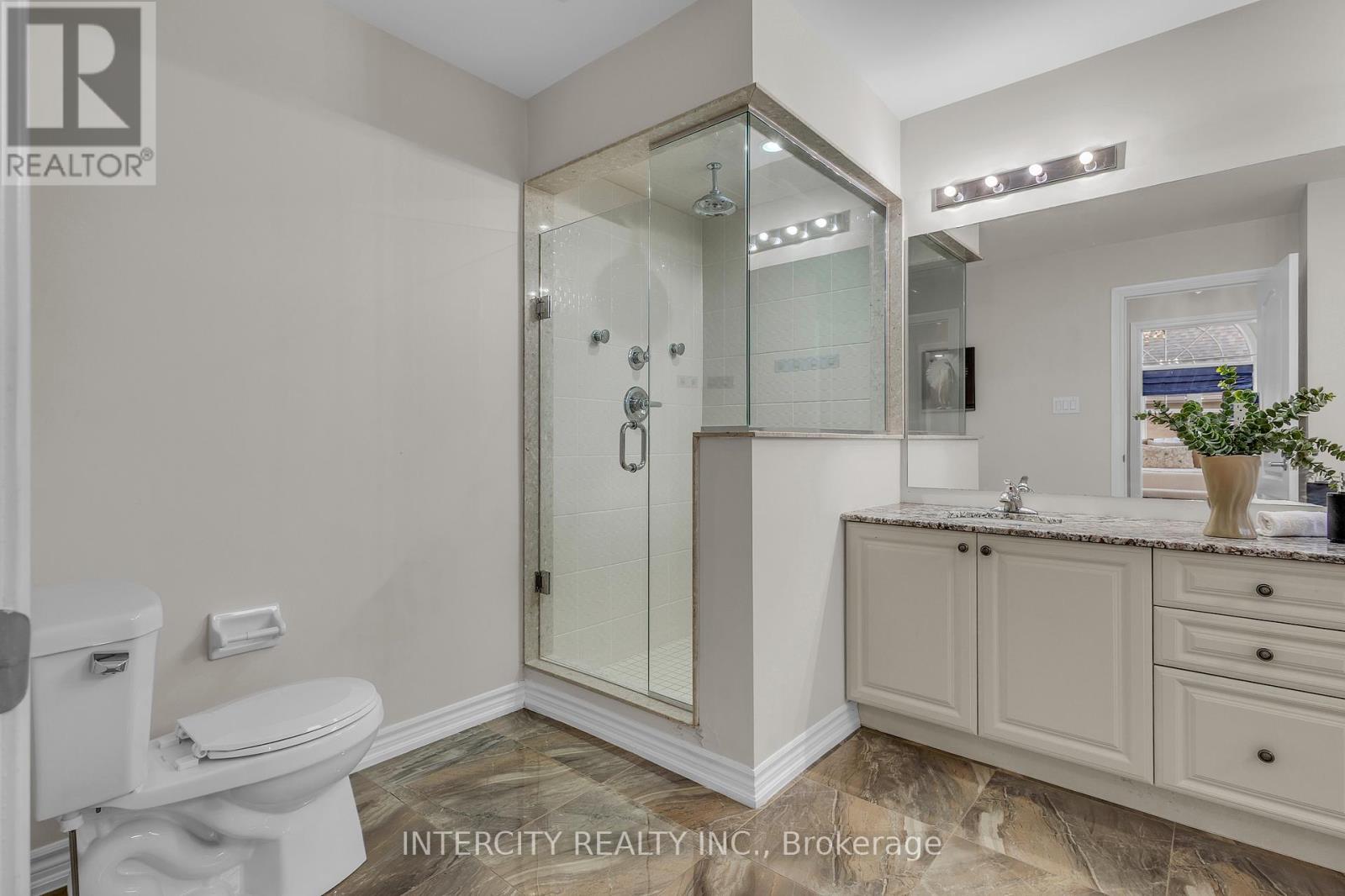 45 Roulette Crescent, Brampton, Ontario  L7A 4R6 - Photo 35 - W12594340