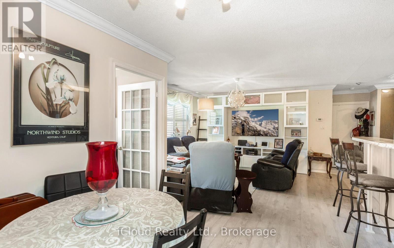 606 - 10 Dayspring Circle, Brampton, Ontario  L6P 1B9 - Photo 10 - W12594342