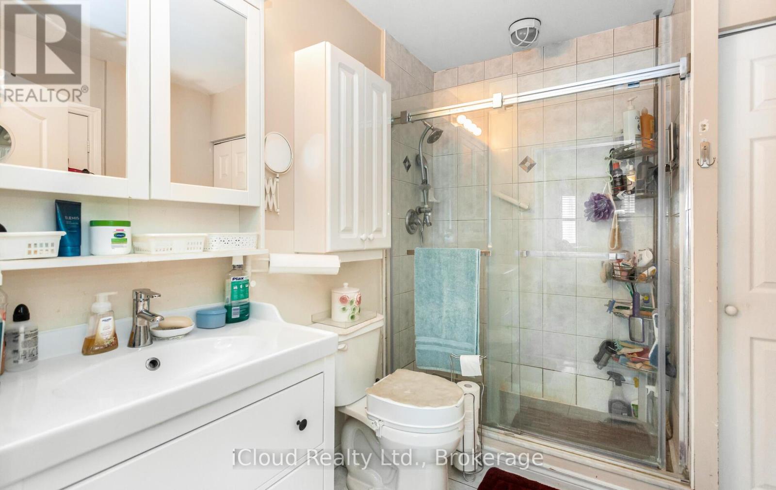 606 - 10 Dayspring Circle, Brampton, Ontario  L6P 1B9 - Photo 18 - W12594342