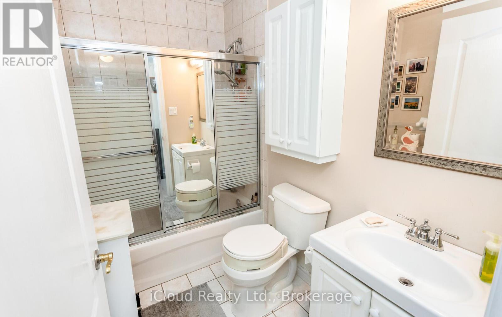 606 - 10 Dayspring Circle, Brampton, Ontario  L6P 1B9 - Photo 21 - W12594342