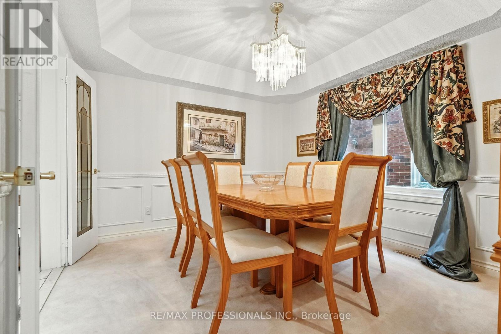 183 Barber Drive, Halton Hills, Ontario L7G 5L5 - Photo 19 - W12594346