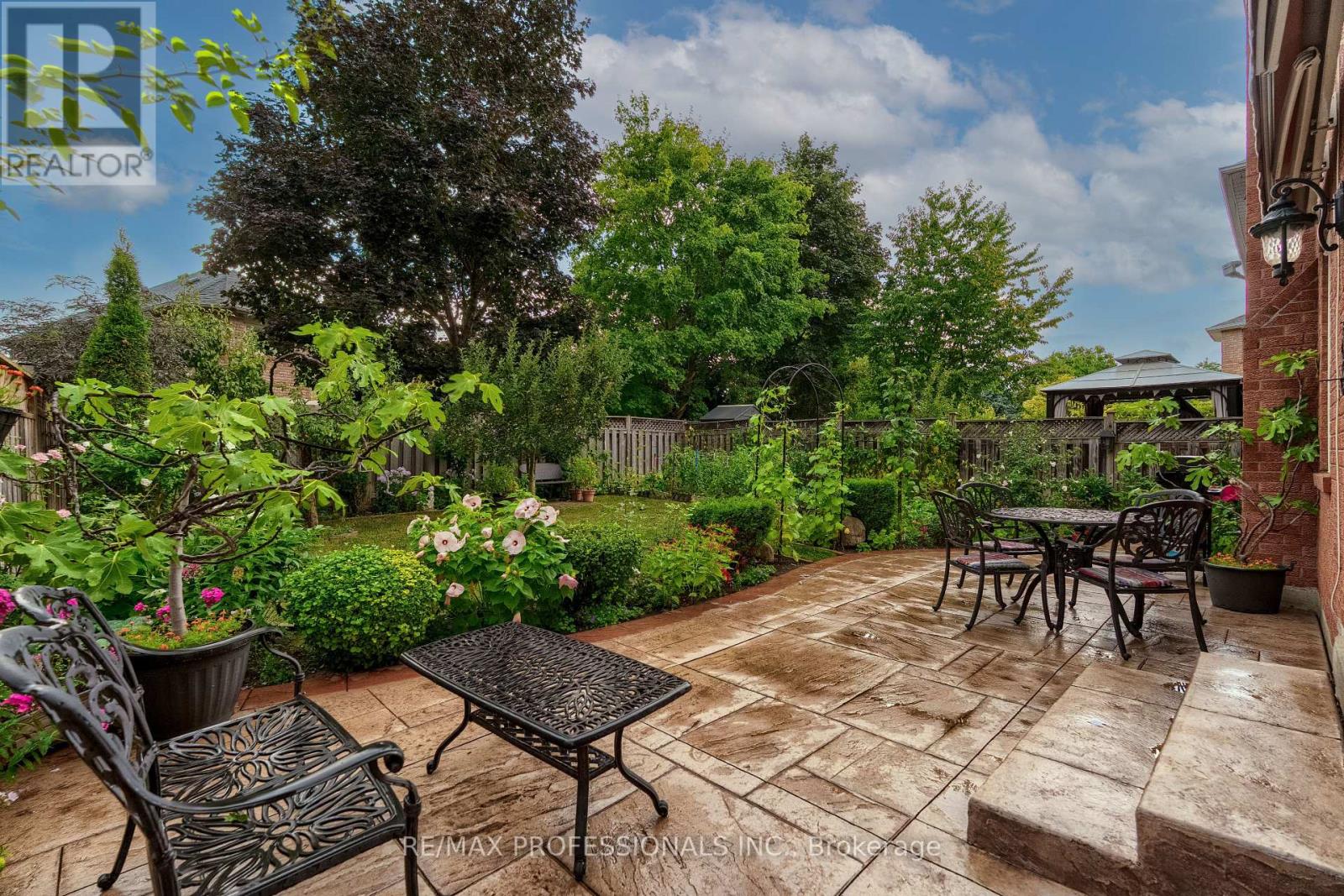 183 Barber Drive, Halton Hills, Ontario L7G 5L5 - Photo 37 - W12594346