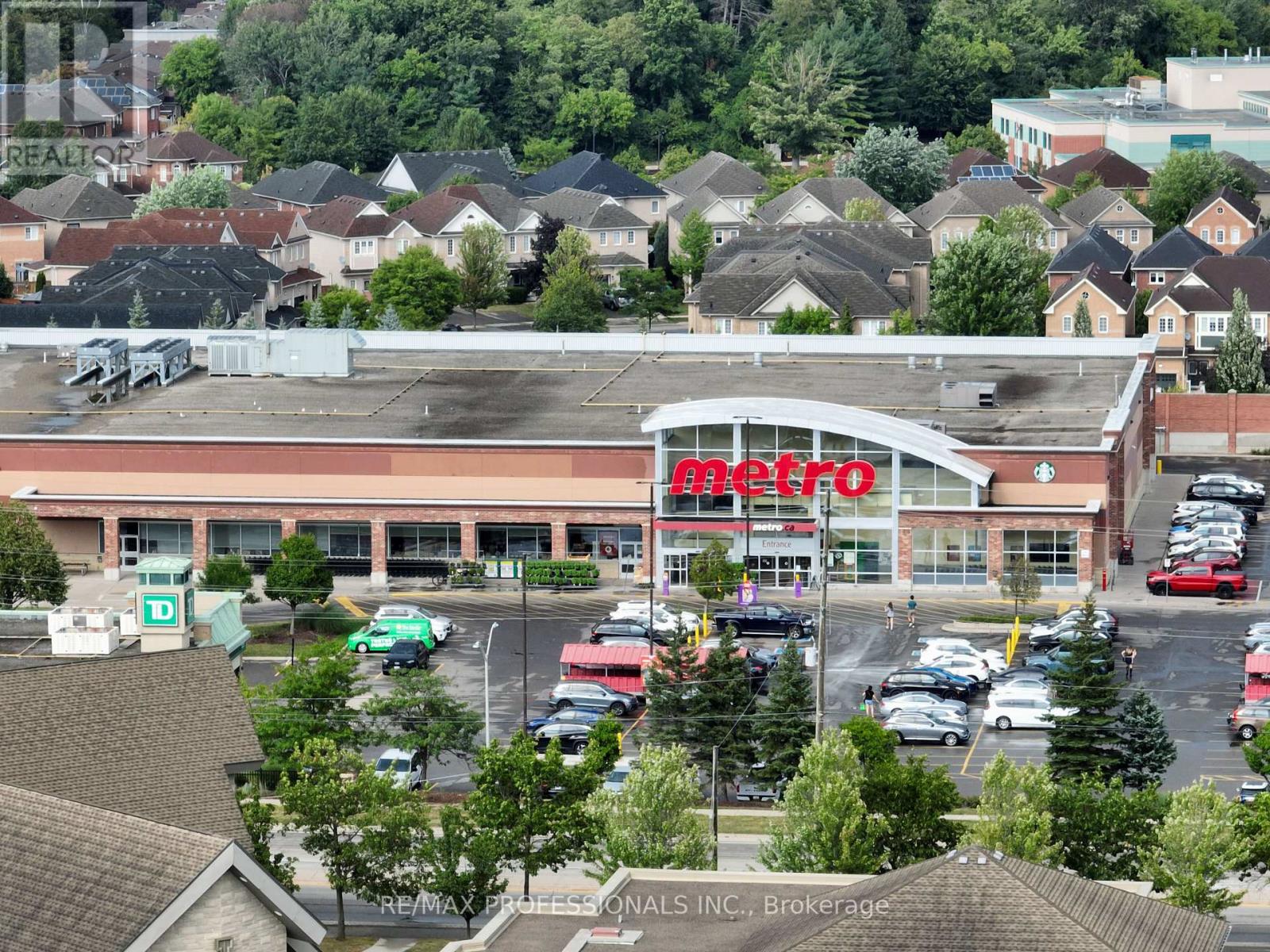 183 Barber Drive, Halton Hills, Ontario L7G 5L5 - Photo 45 - W12594346