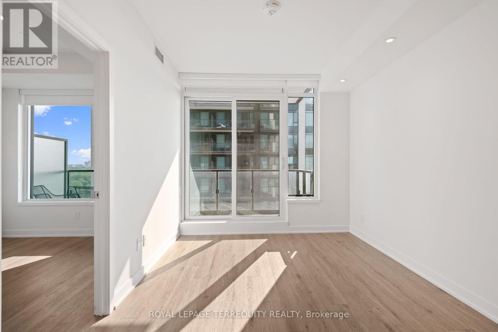 2506 - 1928 Lakeshore Boulevard W, Toronto, Ontario  M6S 0B1 - Photo 19 - W12594364