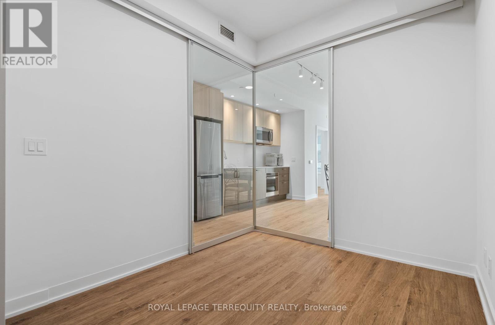 2506 - 1928 Lakeshore Boulevard W, Toronto, Ontario  M6S 0B1 - Photo 24 - W12594364