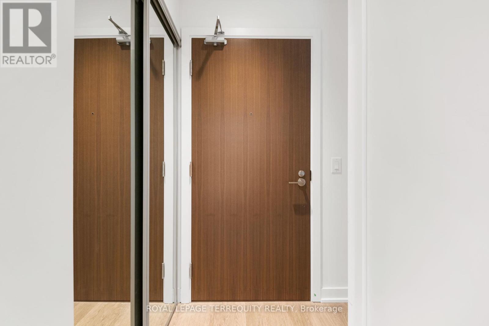 2506 - 1928 Lakeshore Boulevard W, Toronto, Ontario  M6S 0B1 - Photo 8 - W12594364