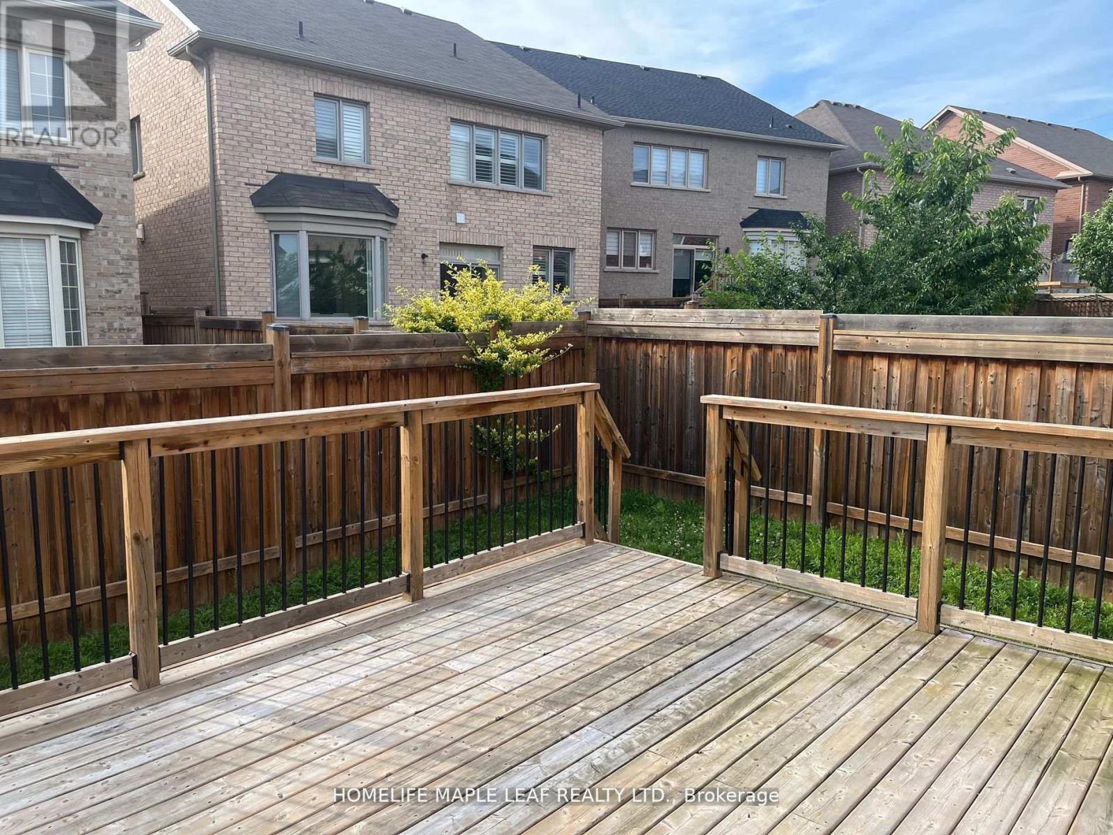 14 Nightland Court, Brampton, Ontario  L6Y 5V3 - Photo 13 - W12594396