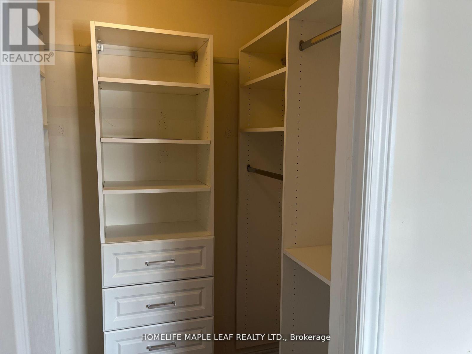 14 Nightland Court, Brampton, Ontario  L6Y 5V3 - Photo 8 - W12594396