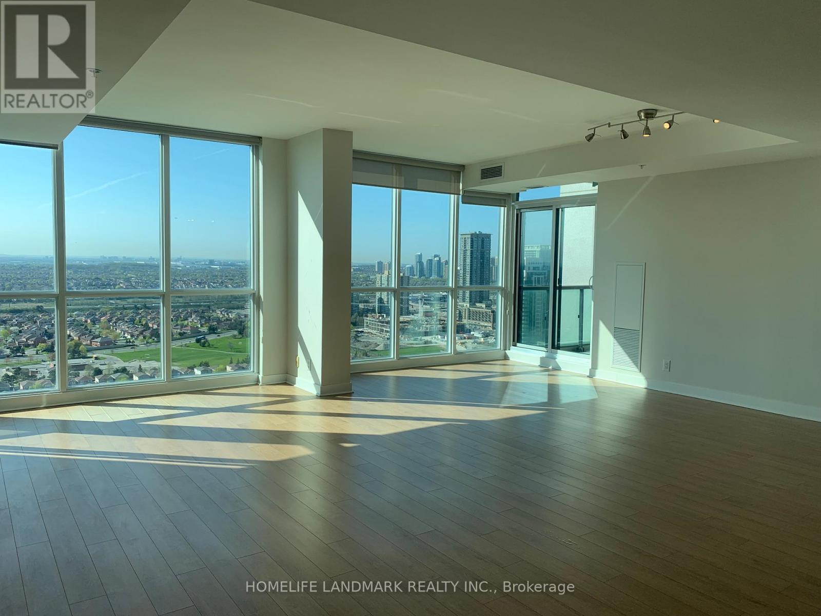 Lph2705 - 3985 Grand Park Drive, Mississauga, Ontario L5B 0H8 - Photo 4 - W12594410