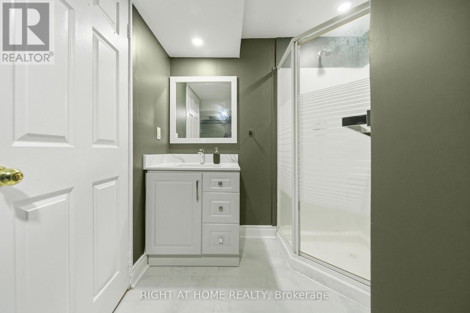 44 Forrester Drive, Brampton, Ontario  L6Y 4L7 - Photo 27 - W12594426