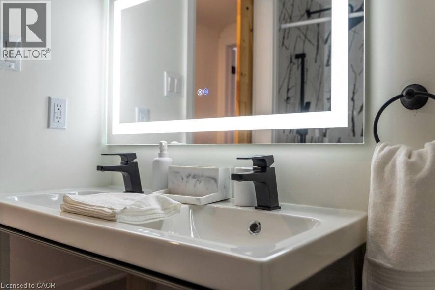 122 Queensdale Avenue E, Hamilton, Ontario  L9A 1K3 - Photo 14 - 40791796