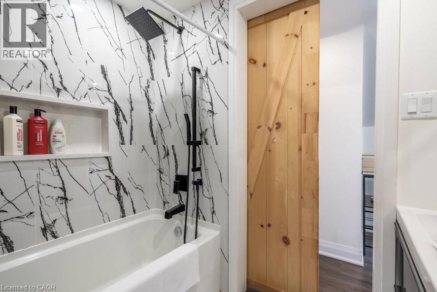 122 Queensdale Avenue E, Hamilton, Ontario  L9A 1K3 - Photo 15 - 40791796