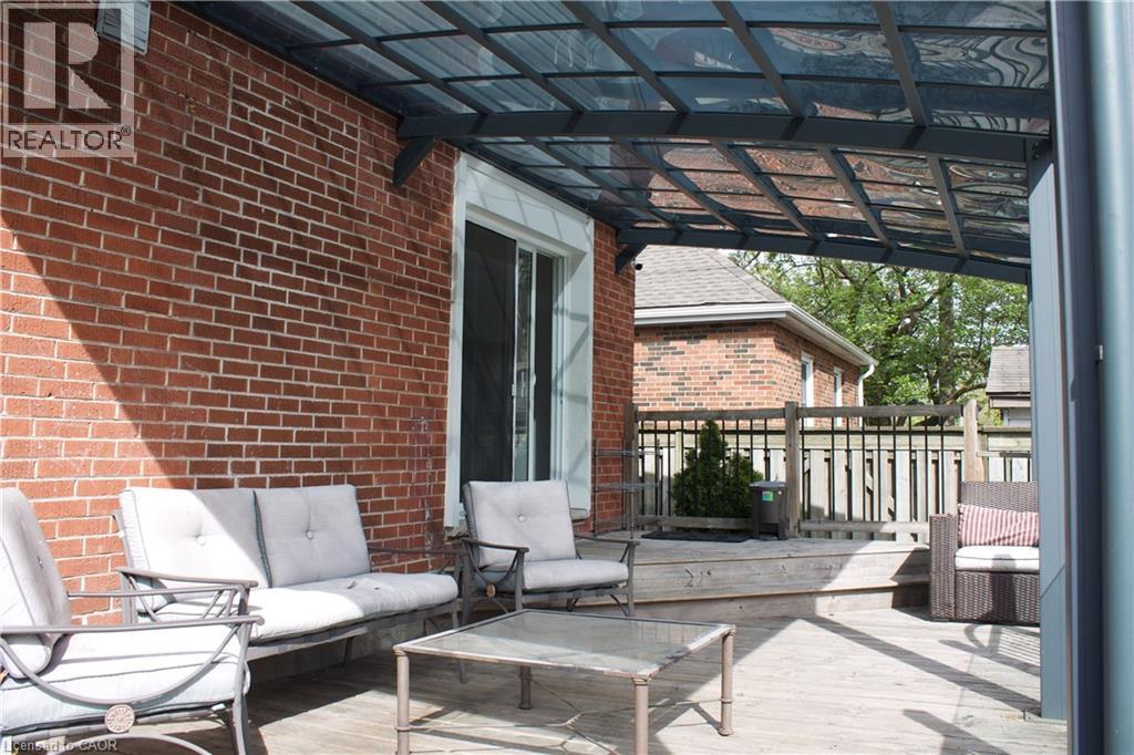 122 Queensdale Avenue E, Hamilton, Ontario  L9A 1K3 - Photo 33 - 40791796