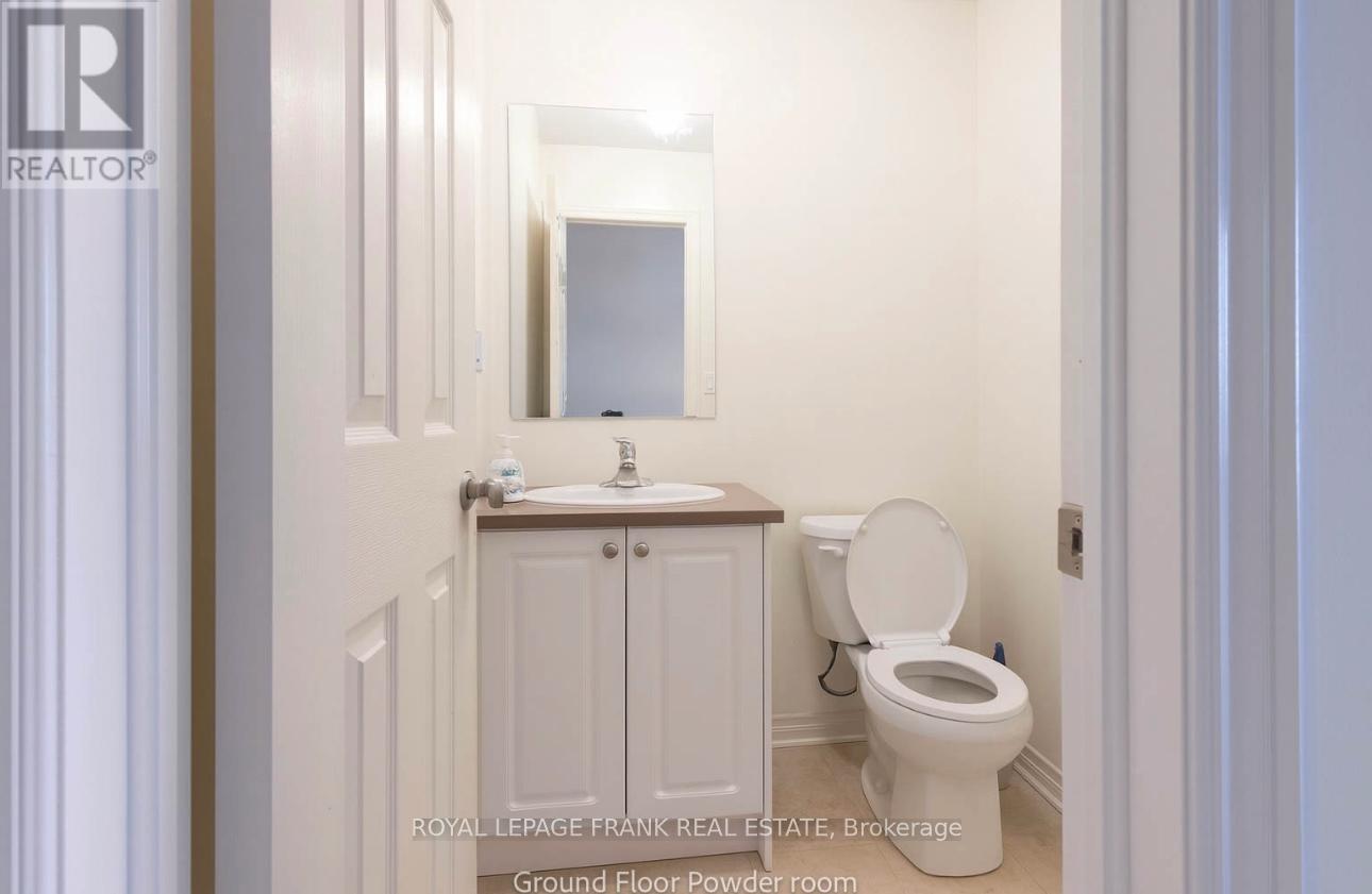 1185 Kettering Drive, Oshawa, Ontario L1K 1A6 - Photo 4 - E12594608