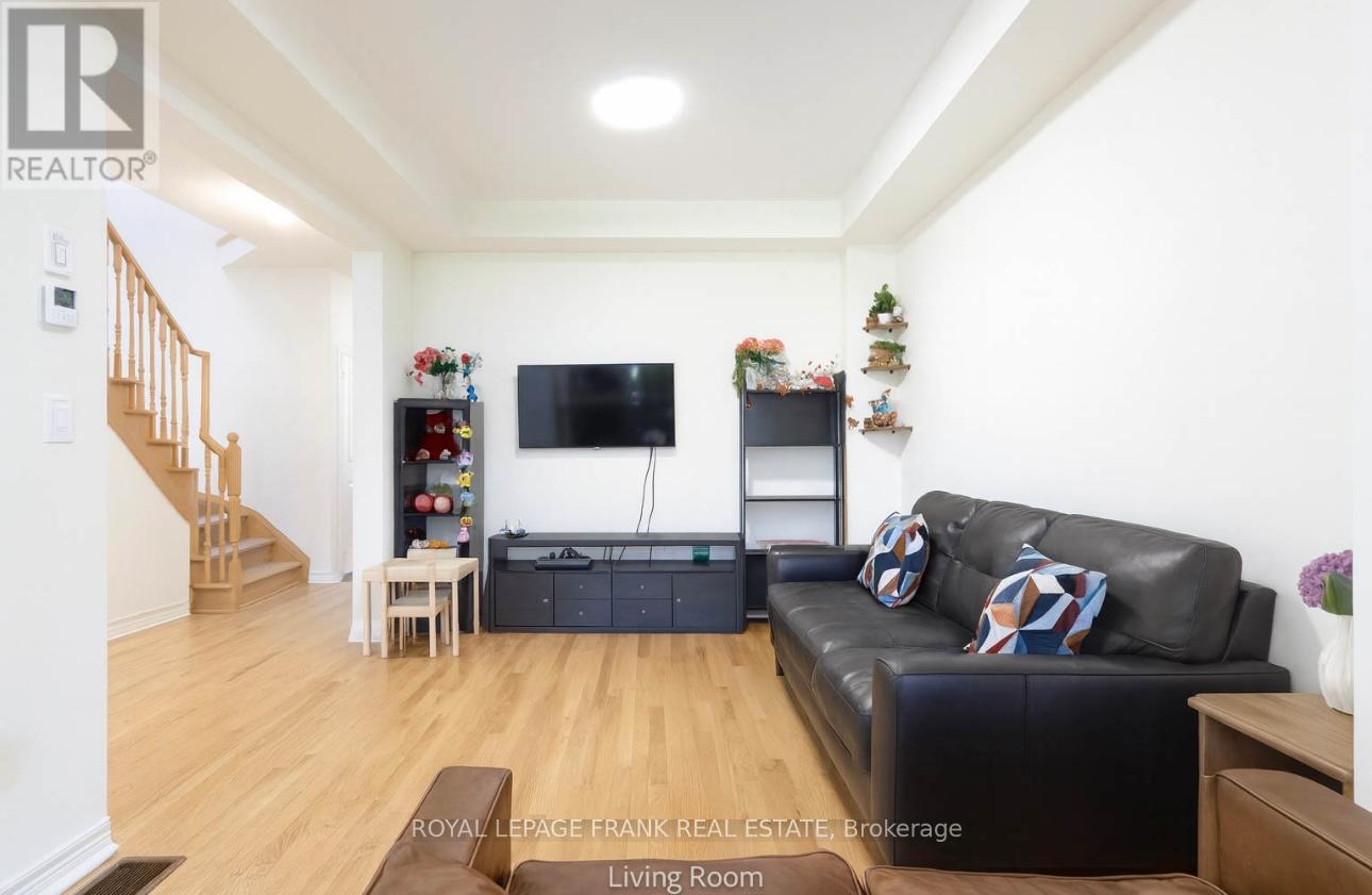 1185 Kettering Drive, Oshawa, Ontario L1K 1A6 - Photo 5 - E12594608