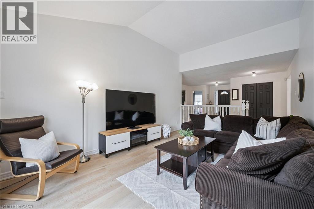 7 Peter Court, Cambridge, Ontario  N1P 1C3 - Photo 7 - 40786143