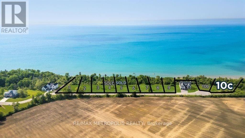 7093 Blue Coast Heights, Plympton-Wyoming, Ontario  N0N 1E0 - Photo 1 - X12594334