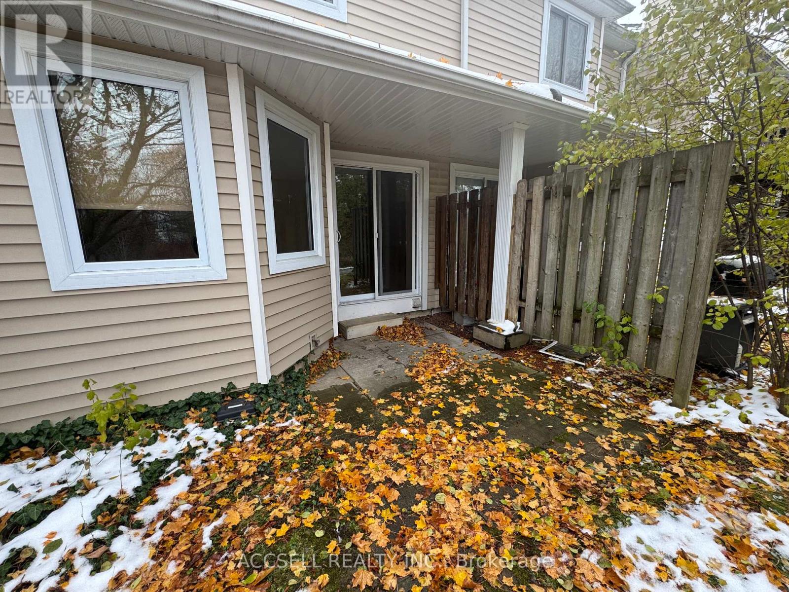 23 - 240 Highland Crescent, Kitchener, Ontario  N2M 5M6 - Photo 15 - X12594388