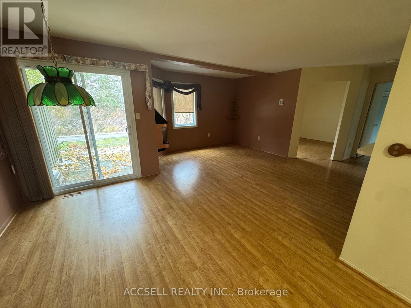 23 - 240 Highland Crescent, Kitchener, Ontario  N2M 5M6 - Photo 2 - X12594388