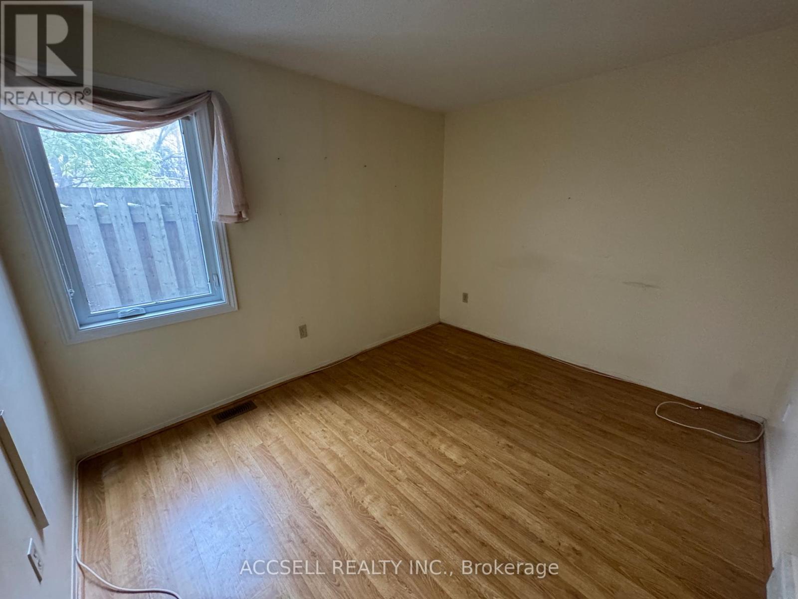 23 - 240 Highland Crescent, Kitchener, Ontario  N2M 5M6 - Photo 5 - X12594388