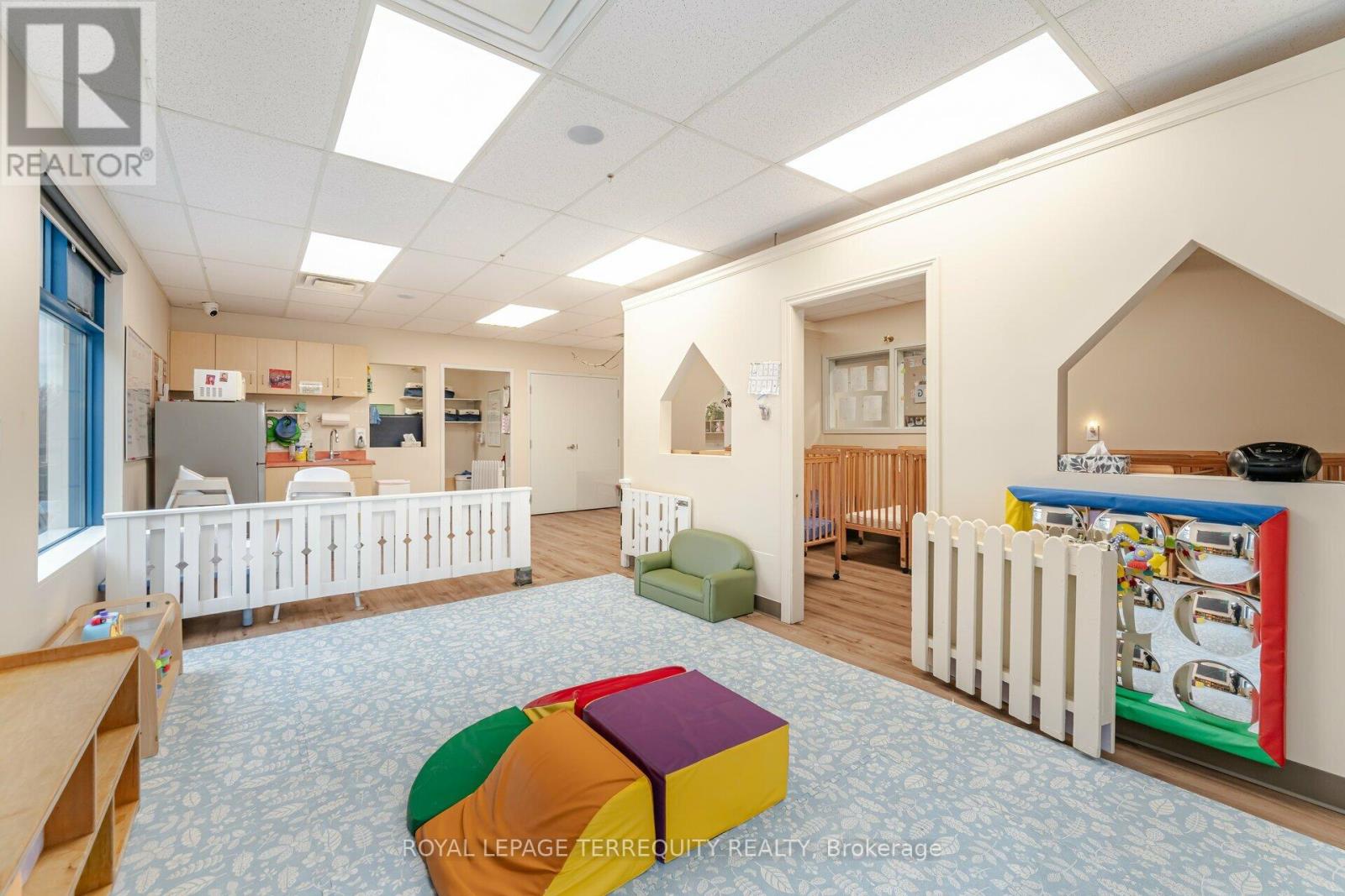 900 Golf Link Road, Hamilton, Ontario L9K 1J8 - Photo 11 - X12594400