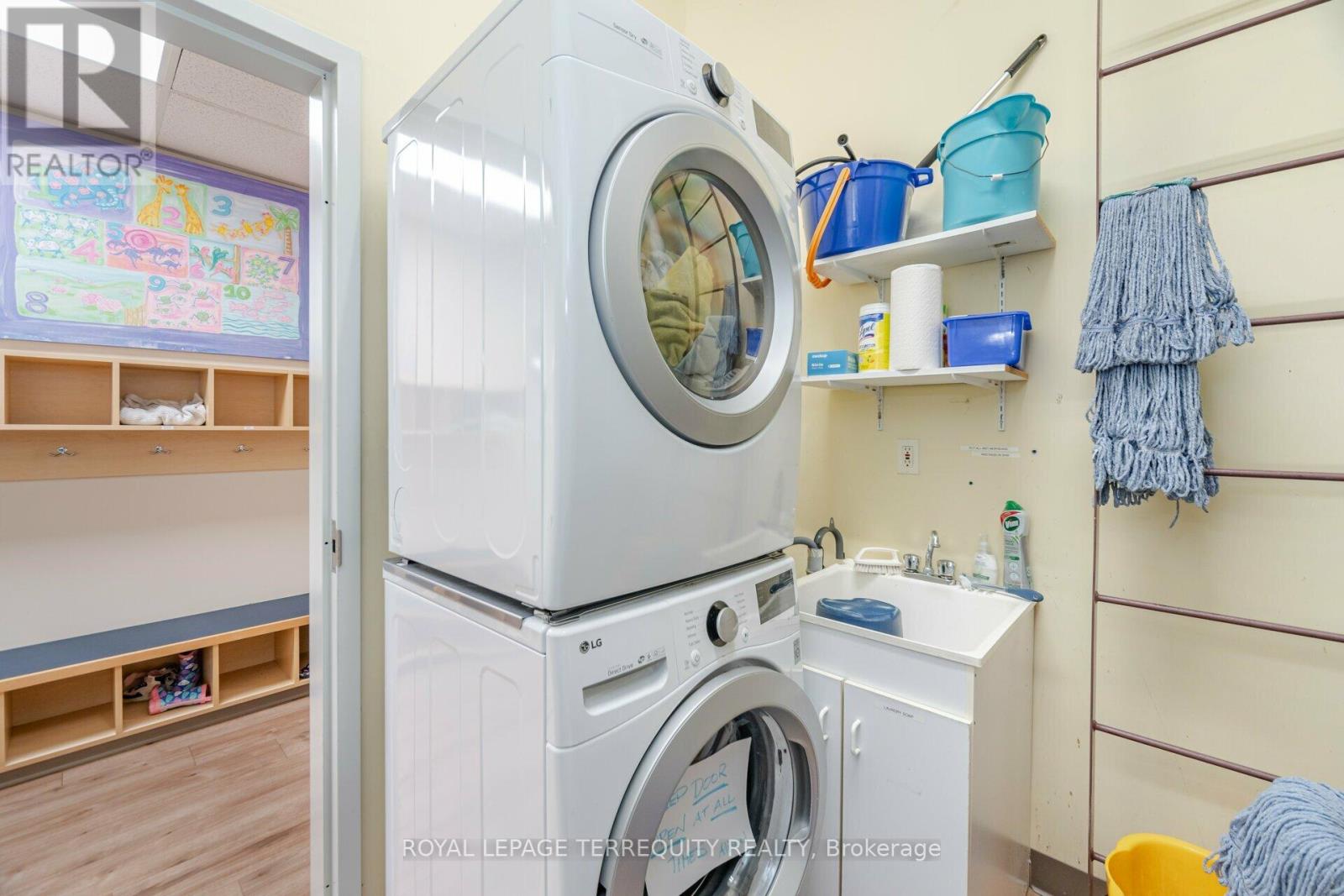 900 Golf Link Road, Hamilton, Ontario L9K 1J8 - Photo 36 - X12594400