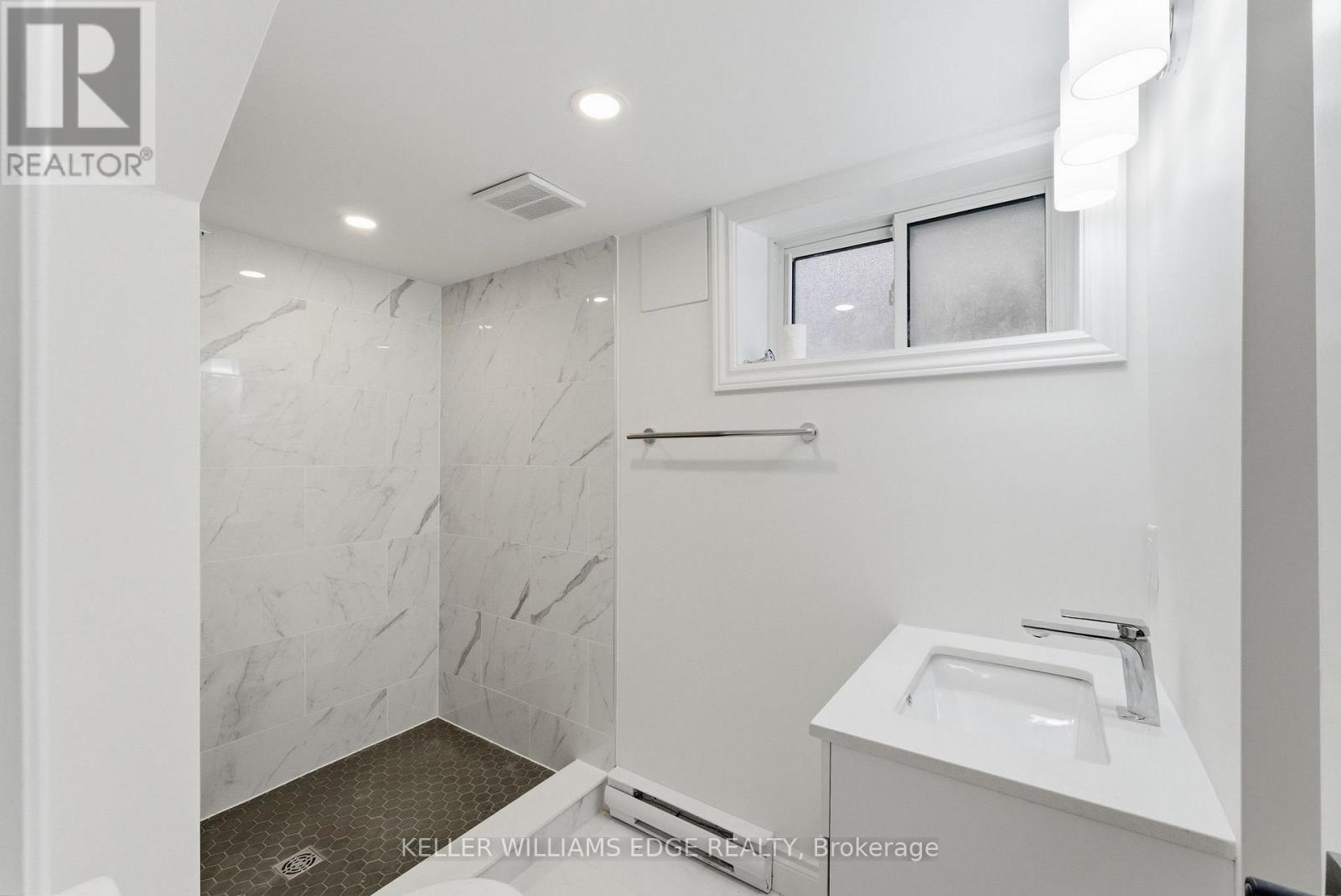 Basement - 262 East 17th Street, Hamilton, Ontario  L9A 4M7 - Photo 14 - X12594436