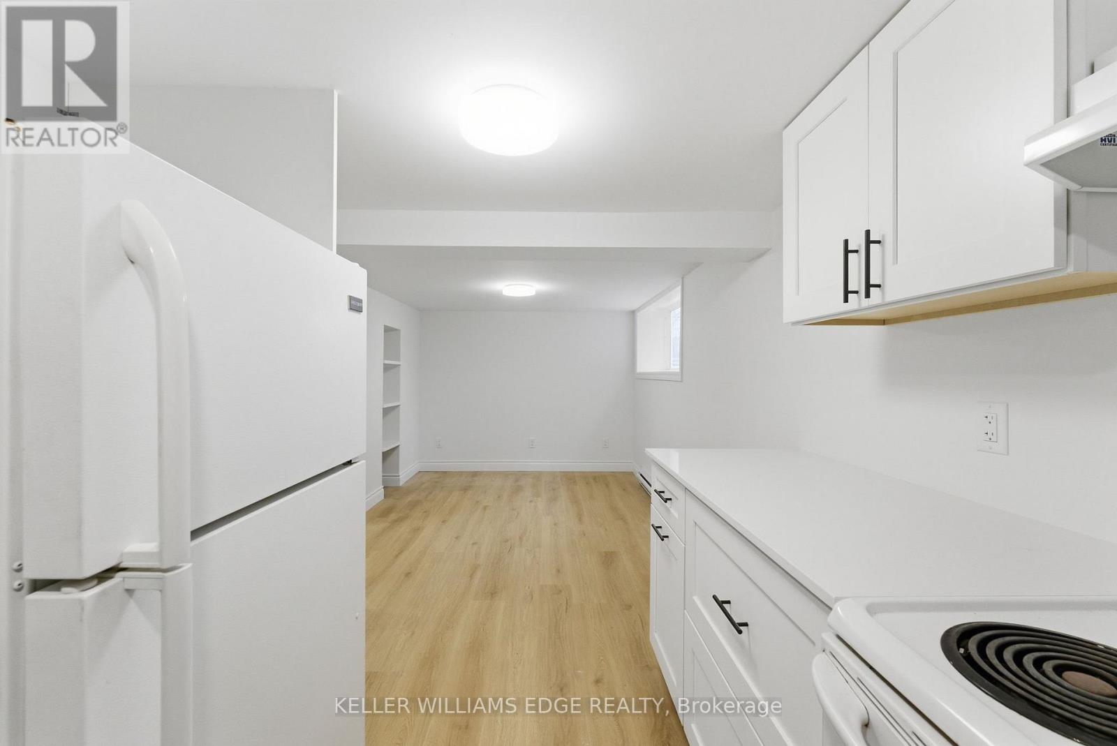 Basement - 262 East 17th Street, Hamilton, Ontario  L9A 4M7 - Photo 8 - X12594436