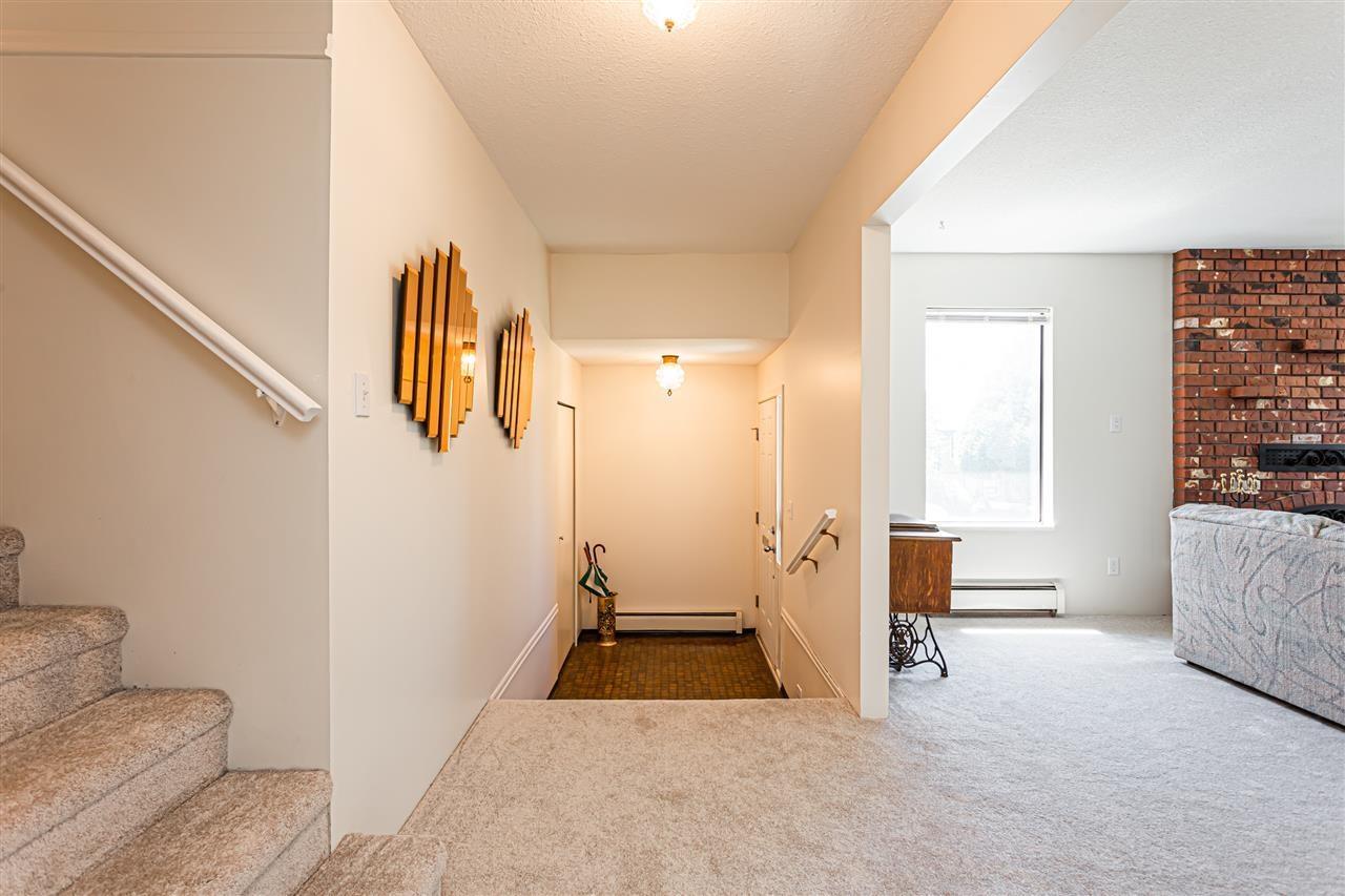 9092 Hardy Road, Delta, British Columbia  V4C 7V9 - Photo 2 - R3070943