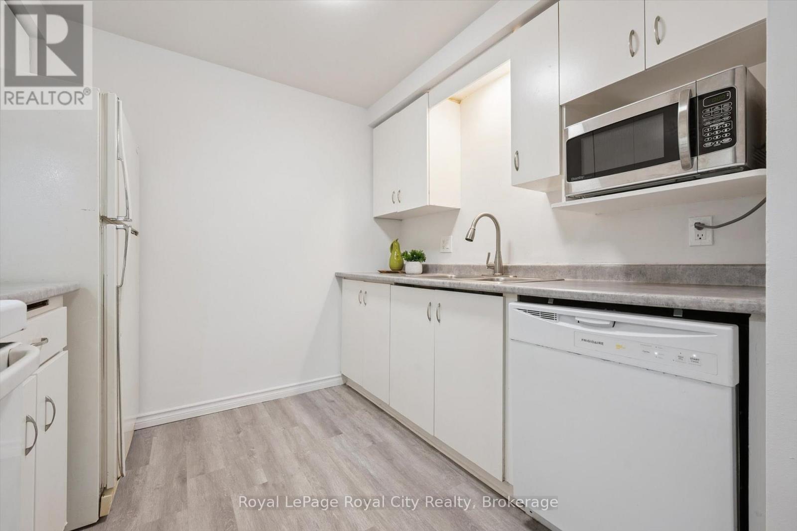 78 - 700 Paisley Road, Guelph, Ontario N1K 1A3 - Photo 14 - X12594504