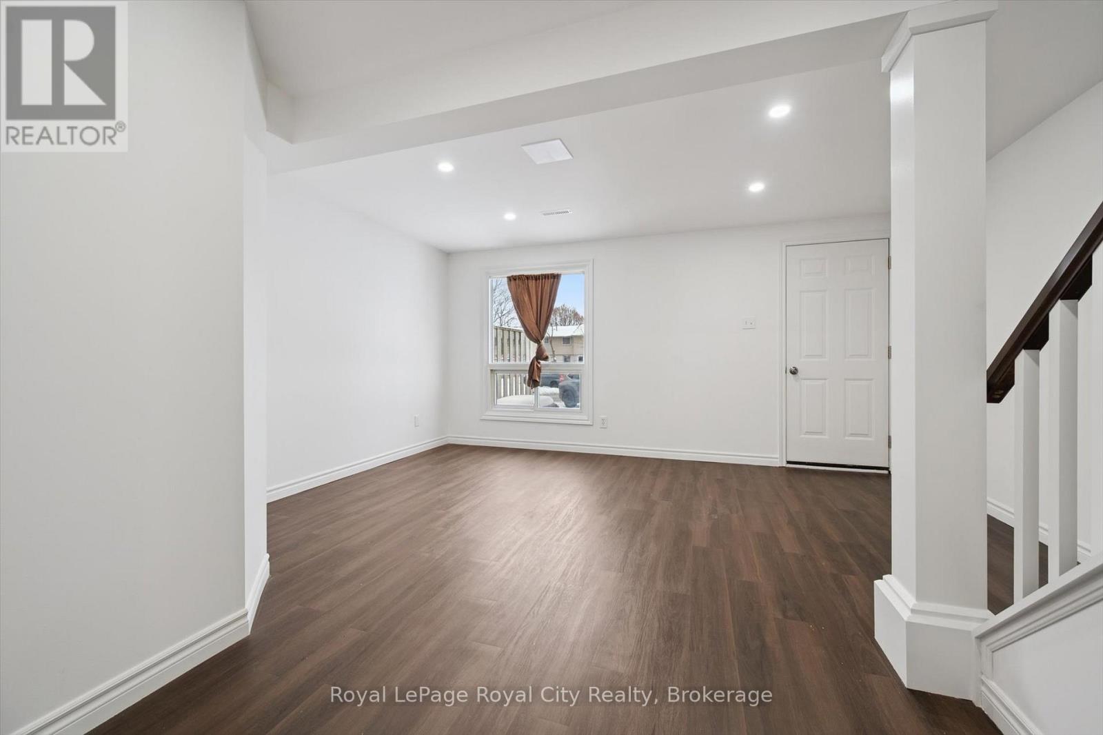 78 - 700 Paisley Road, Guelph, Ontario N1K 1A3 - Photo 32 - X12594504