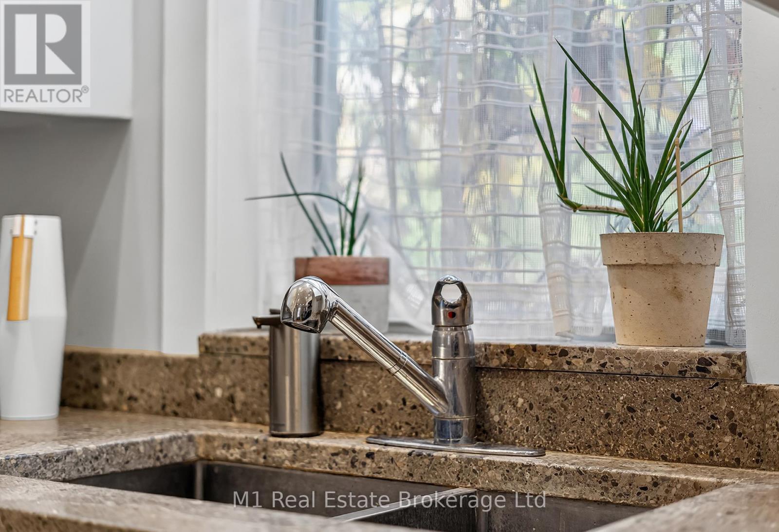 60 Howitt Street, Guelph, Ontario  N1E 3C7 - Photo 15 - X12594578