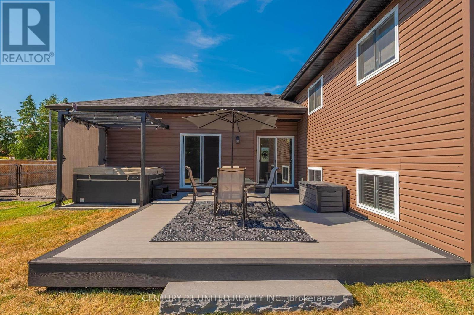 102 King Street W, Kawartha Lakes, Ontario K0L 2W0 - Photo 21 - X12594478